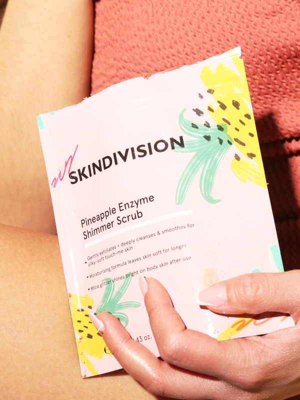 SkinDivision - Pineapple Enzyme Shimmer Scrub